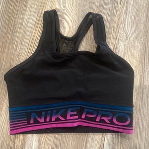 Nike Pro Sports Bra